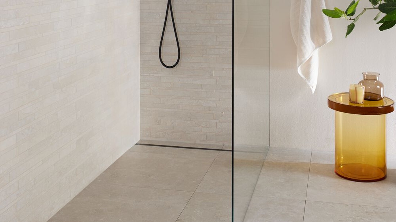 Floor-even shower with Geberit Cleanline50 shower channel