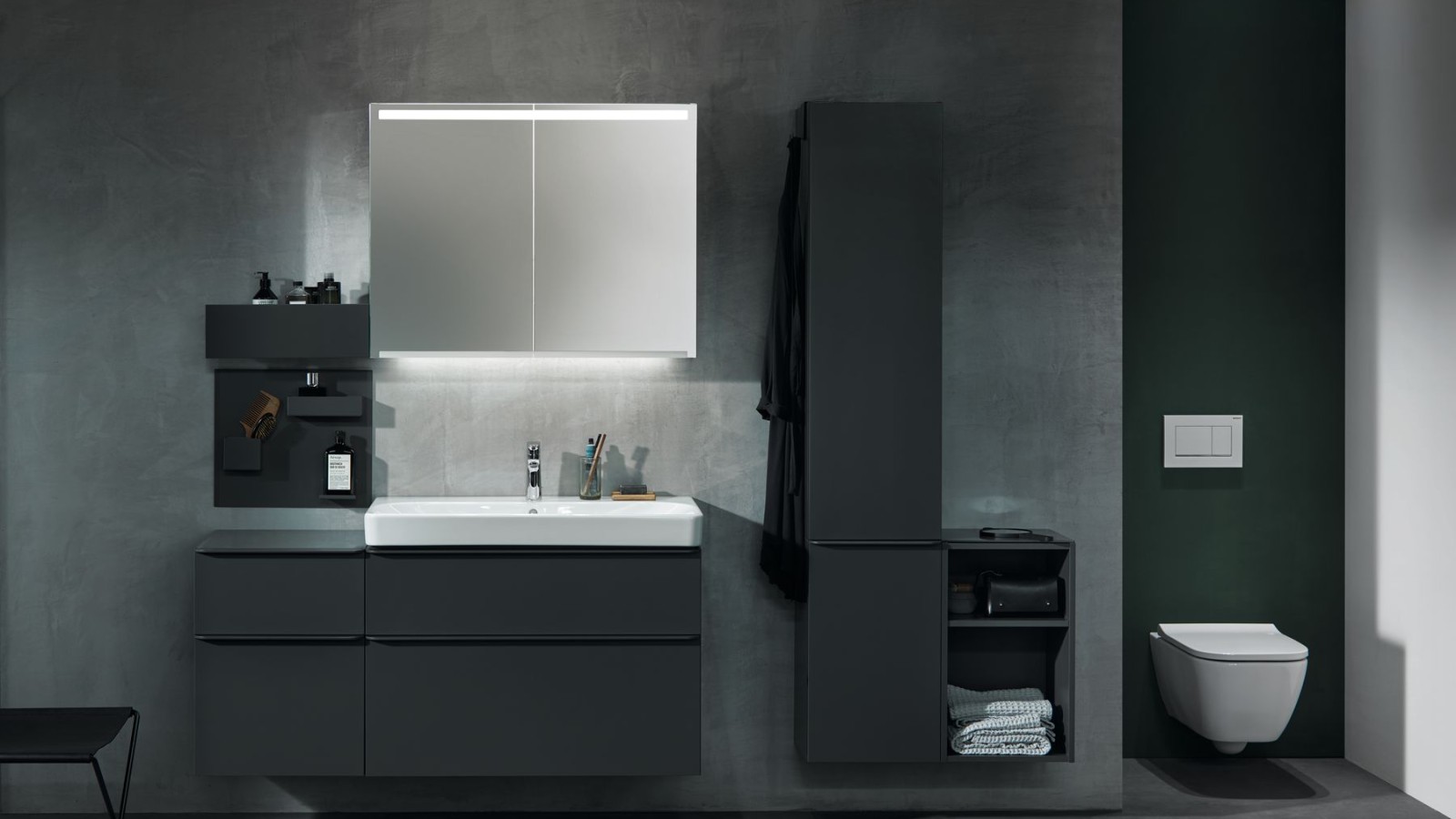 安装在壁龛的 Geberit Smyle 仕爱方形挂墙式座便器 安装在壁龛的 Geberit Smyle 仕爱方形挂墙式座便器