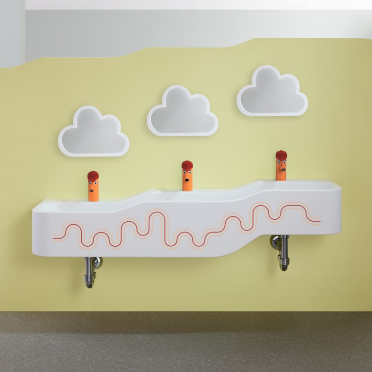 胭脂红搭配橙色的 Geberit Bambini 儿童系列戏水洗漱区