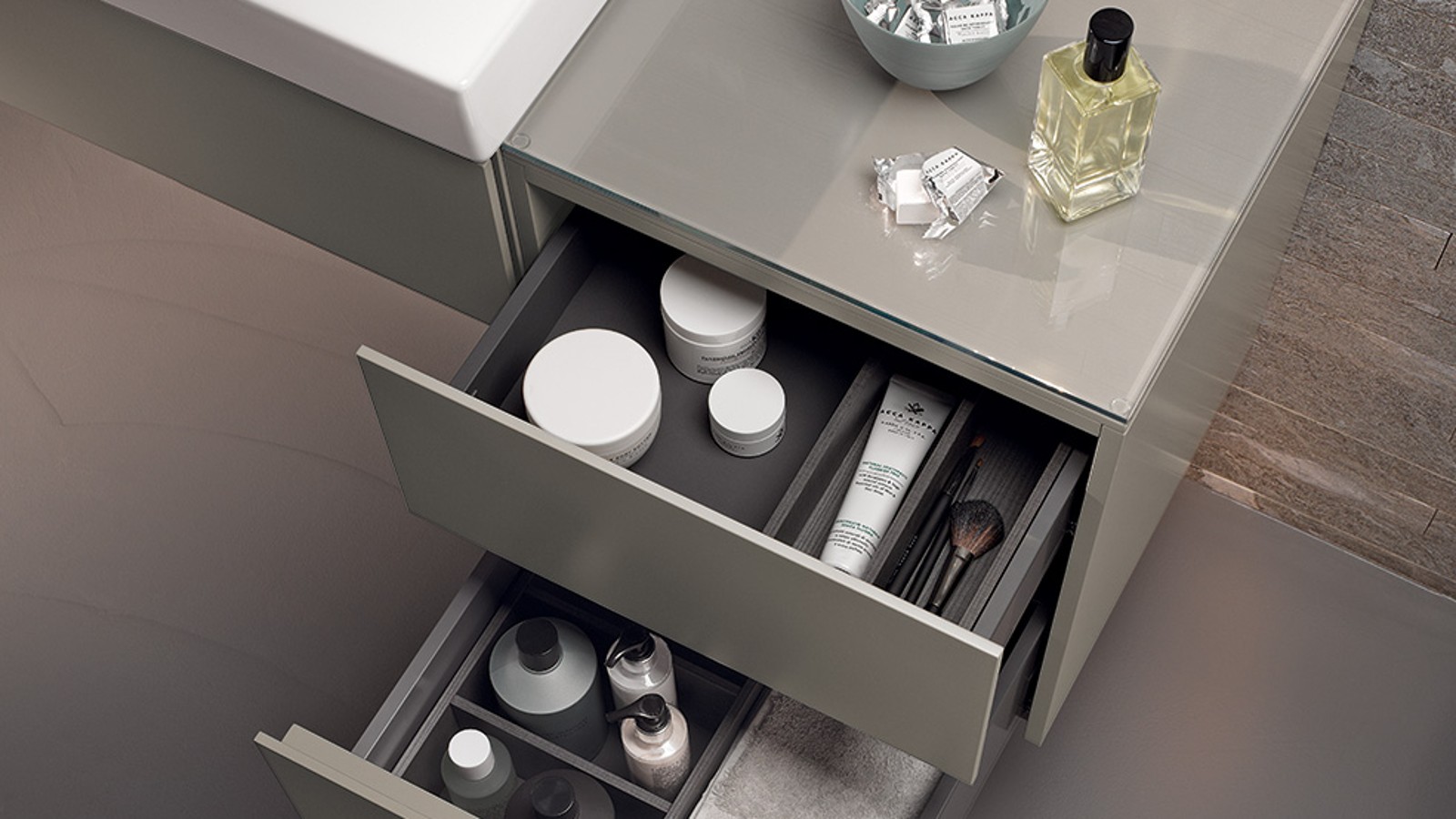 吉博力Xeno²洗脸盆采用节省空间的系统 吉博力Xeno²洗脸盆采用节省空间的系统