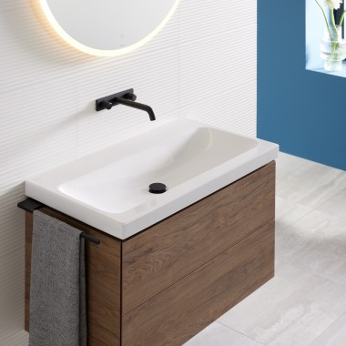 搭配 Geberit ONE 洗脸盆组合柜的 Geberit iCon 艾柯浴室水槽 搭配 Geberit ONE 洗脸盆组合柜的 Geberit iCon 艾柯浴室水槽
