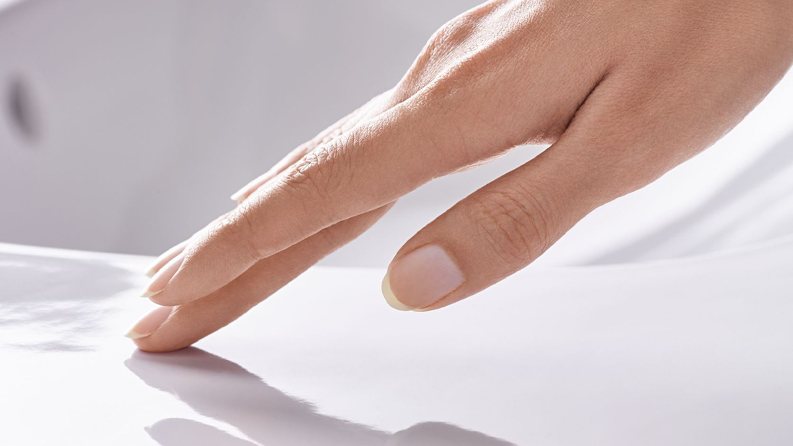 带KeraTect钻石釉面的陶瓷洗脸盆 带KeraTect钻石釉面的陶瓷洗脸盆