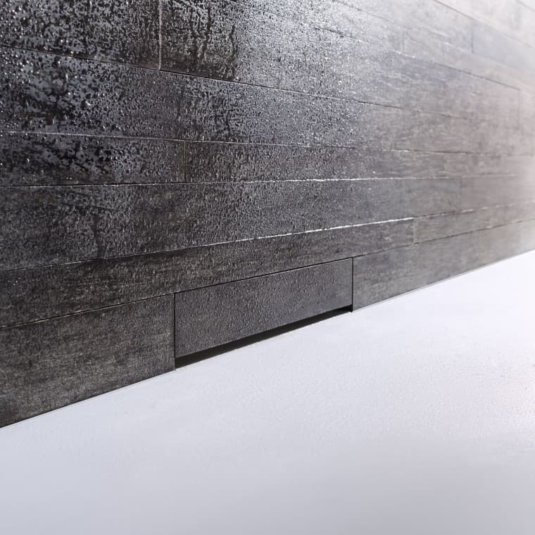 配备定制防护罩的吉博力墙面地漏 配备定制防护罩的吉博力墙面地漏