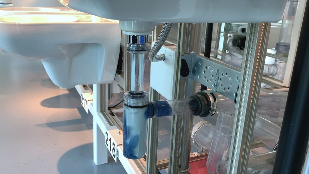 带淋浴区墙排的 Geberit ONE 浴室 带淋浴区墙排的 Geberit ONE 浴室