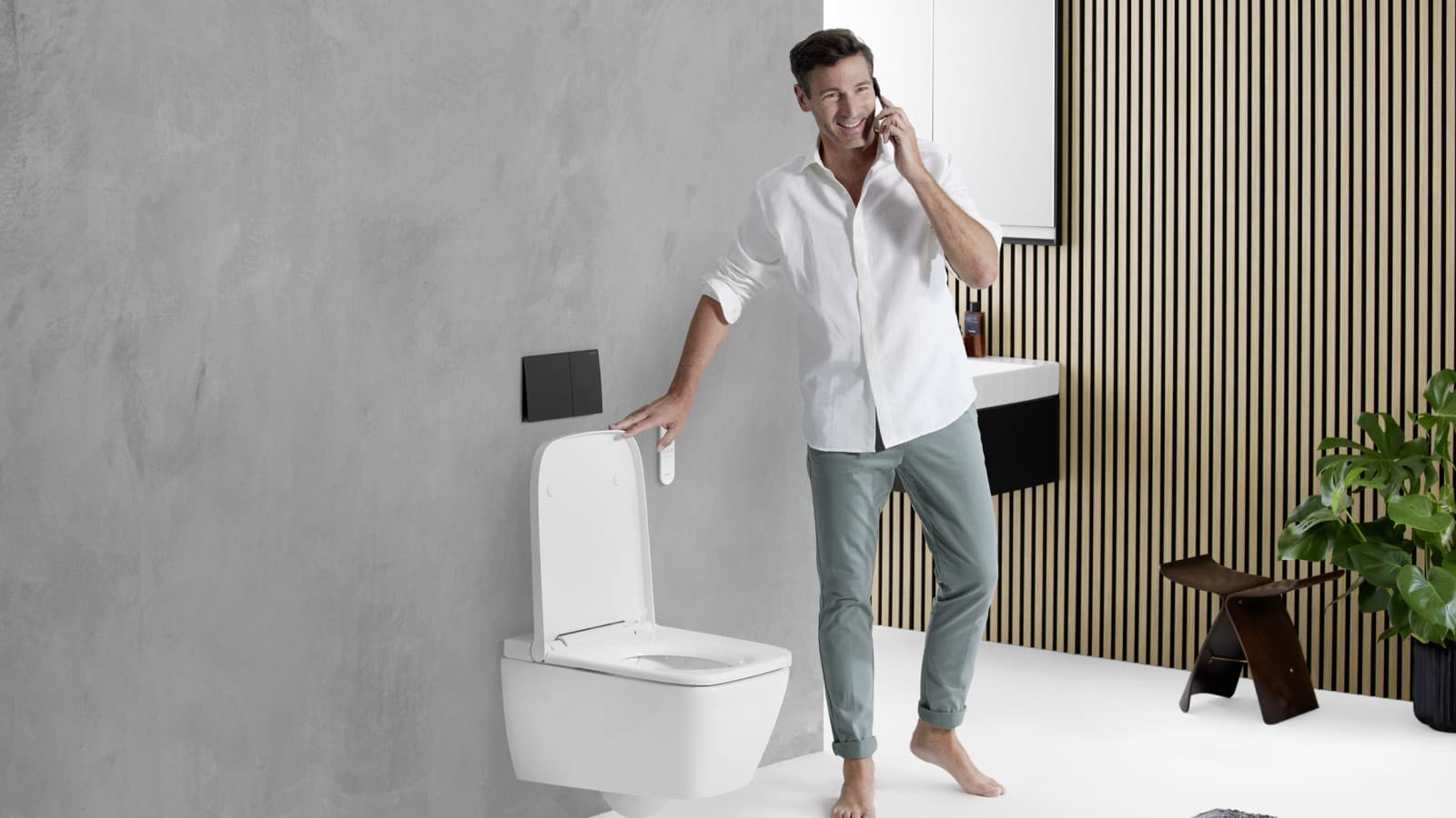 配备 Sigma70 的 Geberit AquaClean 智能坐便器 Sela Square 配备 Sigma70 的 Geberit AquaClean 智能坐便器 Sela Square