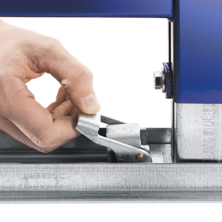 简单安装 Duofix 元件。 简单安装 Duofix 元件。