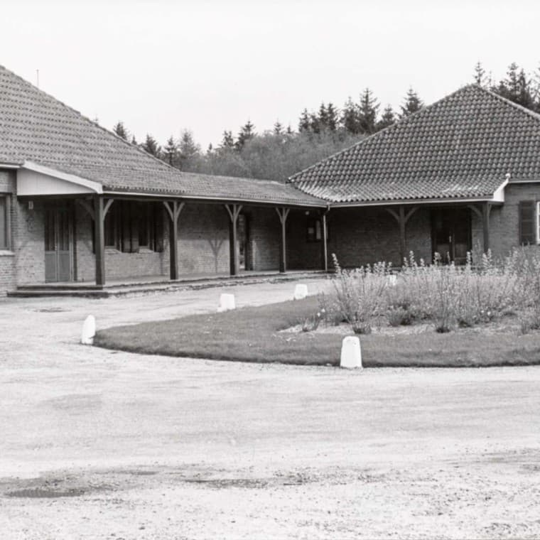 A refugee camp becomes a place of encounter and remembrance (© Blåvandshuk Local History Archive) A refugee camp becomes a place of encounter and remembrance (© Blåvandshuk Local History Archive)